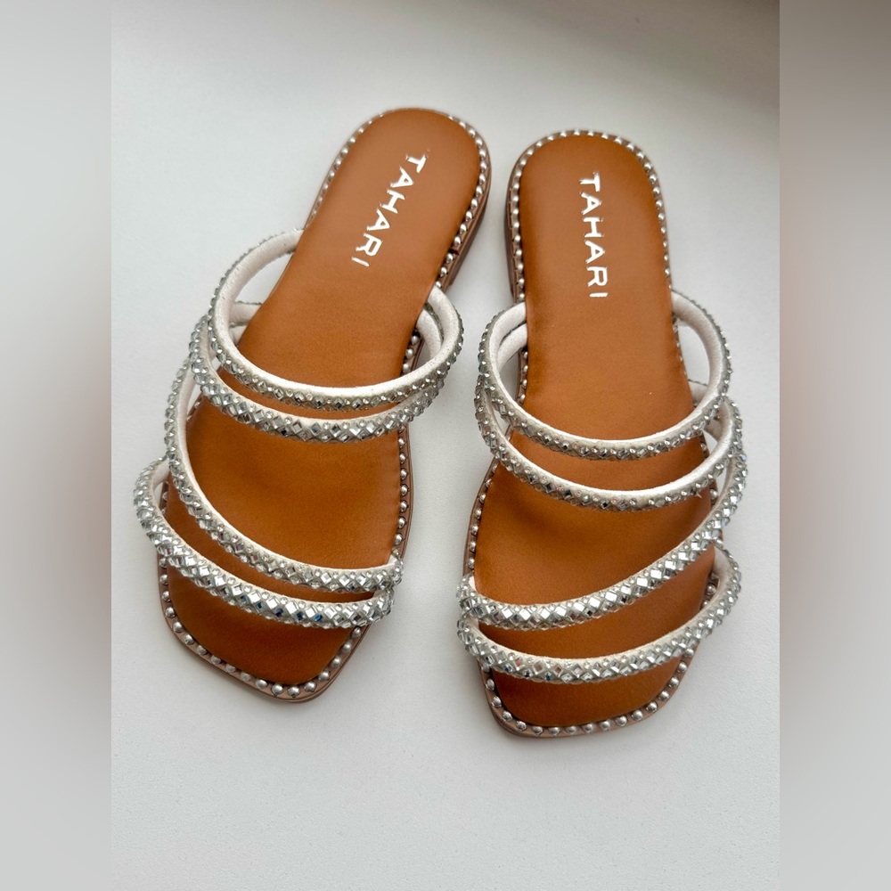 Tahari New Silver Strappy Little Girl Sandals Size 1